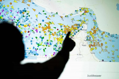 اشتباك-إيراني---أميركي-«محدود»-في-هرمز-يهز-الهدنة-«الهشة»