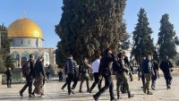 الاحتلال-يواصل-اقتحاماته-في-القدس-والضفة..-اعتقالات-وتخريب-واعتداءات-مستوطنين