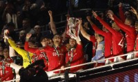 مانشستر-يونايتد-يفوز-على-نيوكاسل-ويتوج-بلقب-كأس-رابطة-الأندية-الإنكليزية-المحترفة