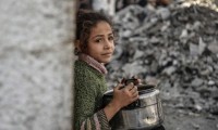 80-%-من-أطفال-غزة-يعانون-من-فقر-غذائي-حاد..-والأهالي-يبيعون-ممتلكاتهم-لمواجهة-الجوع
