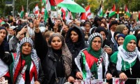 برلين..-متظاهرون-ينددون-بعنف-الشرطة-ضد-أنصار-فلسطين