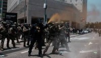 مسؤولو-إدارة-ترامب-يتعهدون-بتصعيد-الحملة-في-لوس-أنجلوس؛-اعتقال-سيناتور-ديمقراطي-خلال-مؤتمر-صحفي